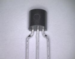 Low-Drop-Spannungsregler LP2950 5V